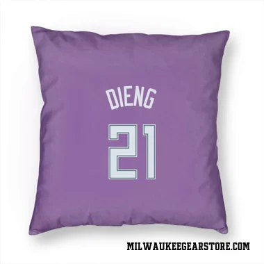 Green Milwaukee Bucks Ousmane Dieng  Kelly  Pillow Cover (18 X 18)